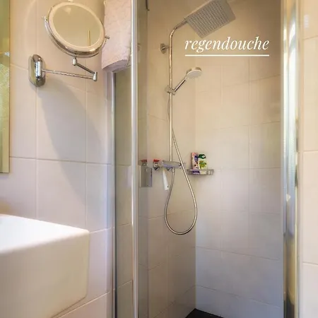 De Stijl Bed & Breakfast Vessem