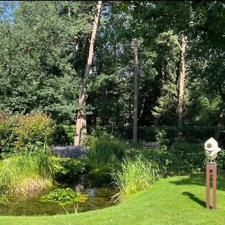 De Stijl Couette-café